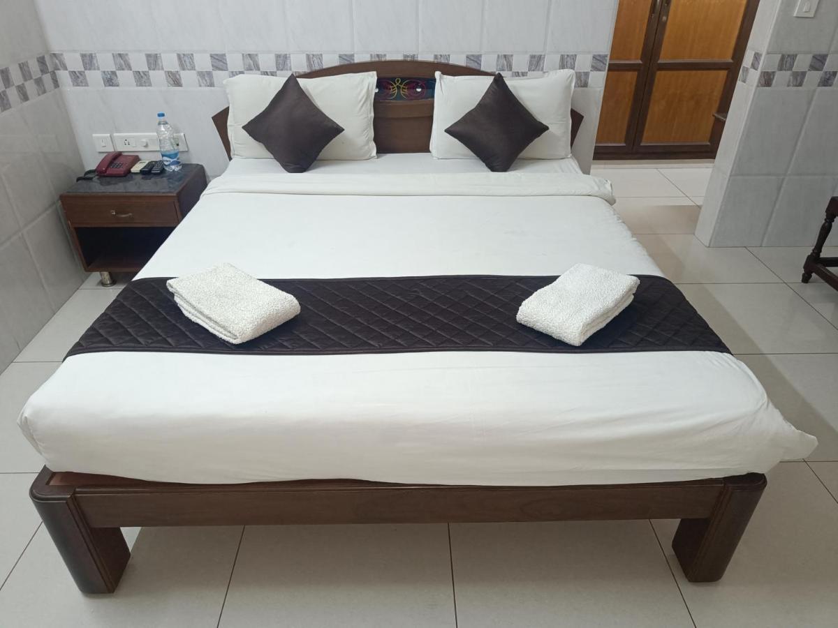 Hotel Arunachala بونديتْشيري المظهر الخارجي الصورة